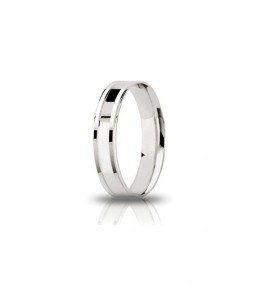 Fedina di fidanzamento Unoaerre Girasole in argento 925 bianco in finitura lucida liscia con bordi scanalati. Mm 4,00