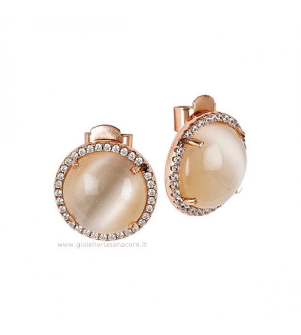 Orecchini donna gioielli Boccadamo Sharada in bronzo a lobo con zirconi e cabochon beige xor469rs