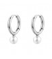 Orecchini Cerchio Gioielli Brosway Perfect in acciaio con perla di conchiglia bpc62